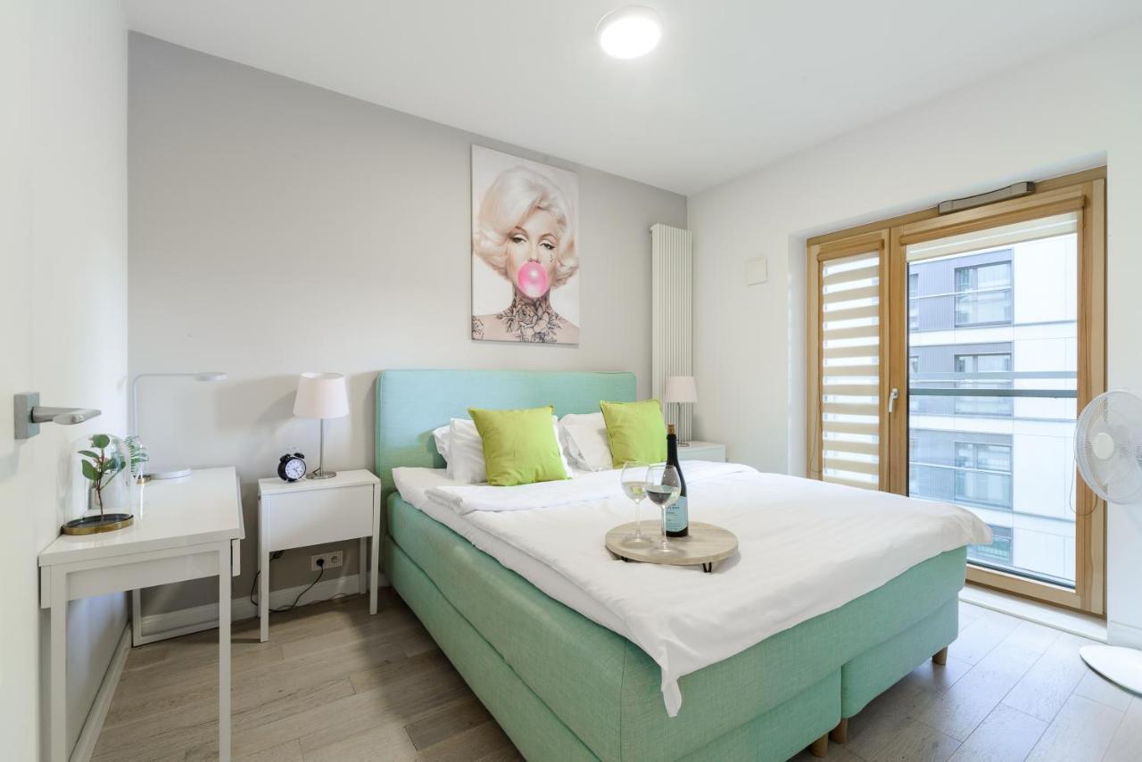 Luxury Apartment On Grzybowska Street Warschau Buitenkant foto